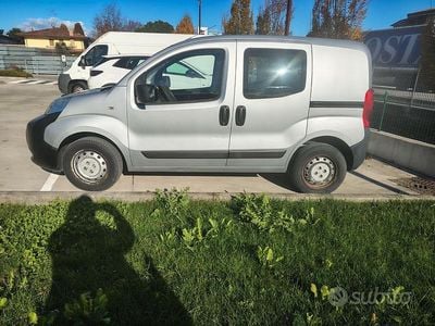 Usata Peugeot Bipper 70 CV (51 kW) 2009 Grigio Monovolume