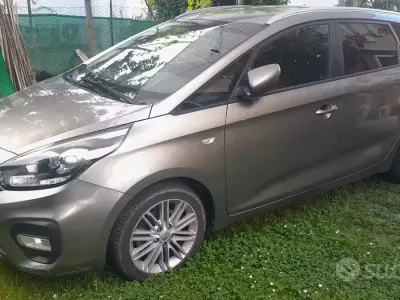 Usata Kia Carens