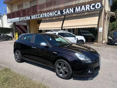 Usata Alfa Romeo Giulietta Super 120 CV (88 kW) 2018 Nero Utilitaria