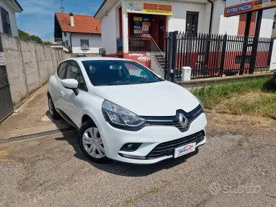Usata Renault Clio IV Zen 73 CV (53 kW) 2016 Bianco Berlina