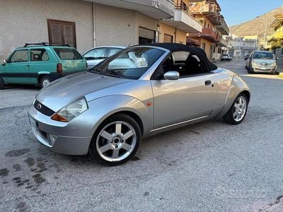 Usata Ford StreetKa S 95 CV (69 kW) 2004 Grigio Cabrio