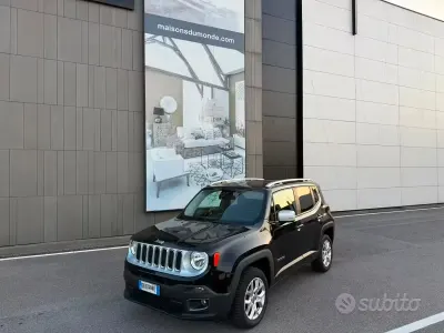 Usata Jeep Renegade Limited 140 CV (102 kW) 2015 Nero SUV