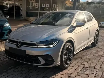 Nuova VW Polo R-line 95 CV (69 kW) 2026 Grigio Utilitaria