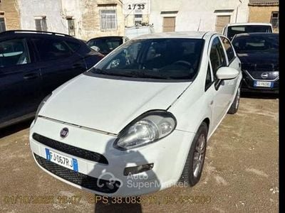 Usata Fiat Punto Street 95 CV (69 kW) 2017 Bianco Utilitaria
