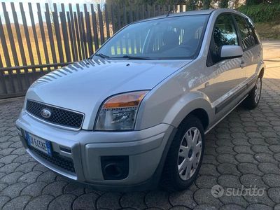 Usata Ford Fusion 80 CV (58 kW) 2009 Grigio Utilitaria