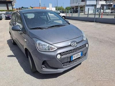 Usata Hyundai i10 69 CV (50 kW) 2018 Grigio Utilitaria