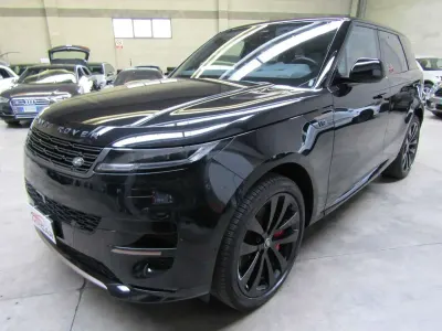 Usata Land Rover Range Rover Sport First Edition 530 CV (389 kW) 2023 Ultimate black santorini black SUV