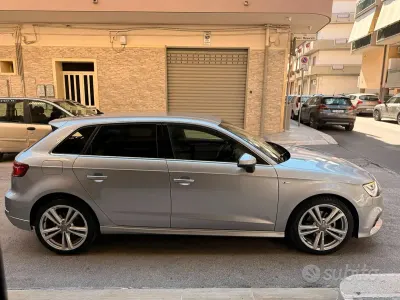 Usata Audi A3 S-Line 116 CV (85 kW) 2019 Grigio Berlina