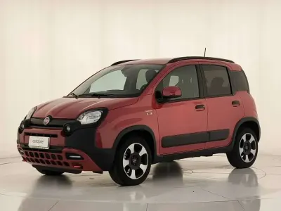 Usata Fiat Panda Cross Cross 69 CV (50 kW) 2024 Rosso passione Utilitaria