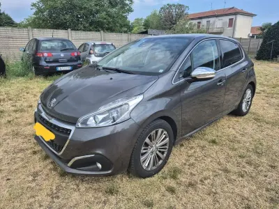 Usata Peugeot 208 Allure 110 CV (80 kW) 2019 Utilitaria