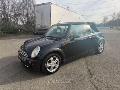 Usata Mini Cooper Cabriolet Hype 90 CV (66 kW) 2005 Nero Cabrio