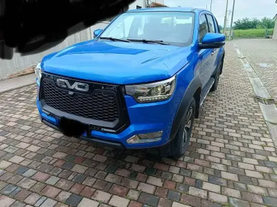 Usata EVO Cross 4 136 CV (100 kW) 2023 Blu Pick-up
