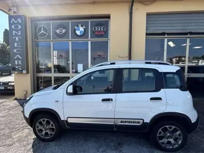 Usata Fiat Panda Cross Cross 86 CV (63 kW) 2019 Bianco Utilitaria