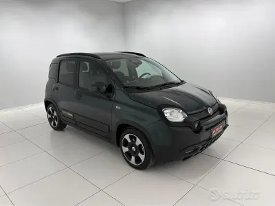 Begagnad Fiat Panda Cross Cross 70 HK (51 kW) 2025 Grön Halvkombi
