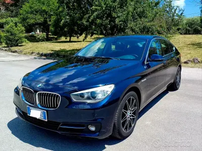 Usata BMW 520 Gran Turismo 184 CV (135 kW) 2014 Blu Berlina
