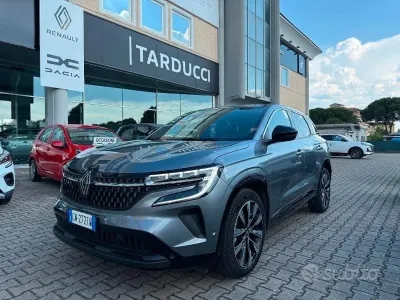 Usata Renault Austral Techno 200 CV (147 kW) 2023 Grigio SUV