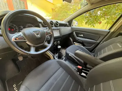 Usata Dacia Duster 101 CV (74 kW) 2021 Grigio SUV