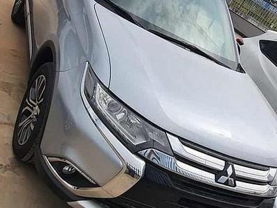 Usata Mitsubishi Outlander 2017 Grigio SUV