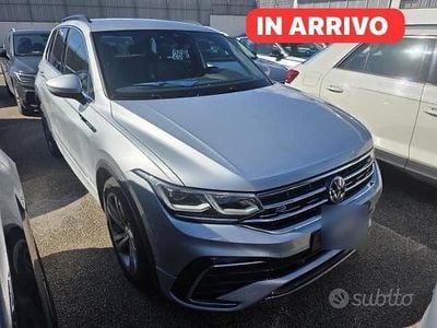 Usata VW Tiguan R-line 150 CV (110 kW) 2022 Grigio SUV