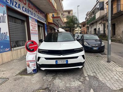 Usata Opel Mokka 130 CV (95 kW) 2025 Bianco SUV