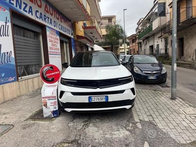 Usata Opel Mokka 131 CV (96 kW) 2025 Bianco SUV