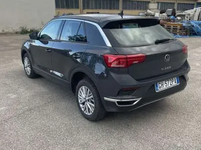 Usata VW T-Roc Business 150 CV (110 kW) 2022 SUV