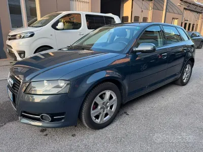 Usata Audi A3 Ambition 105 CV (77 kW) 2010 Grigio Utilitaria