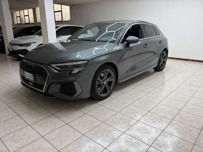 Usata Audi A3 S-Line 150 CV (110 kW) 2020 Grigio daytona Berlina