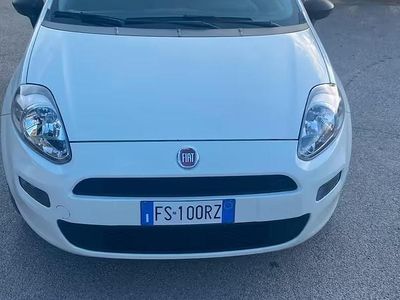 Usata Fiat Punto Street 95 CV (69 kW) 2018 Bianco Utilitaria