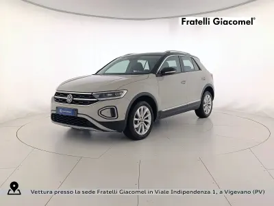 Usata VW T-Roc Style 116 CV (85 kW) 2023 Ascot grey nero SUV