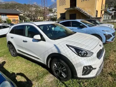 Usata Kia Niro Style 105 CV (77 kW) 2021 Bianco SUV