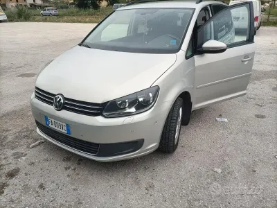 Usata VW Touran 150 CV (110 kW) 2012 Grigio Monovolume