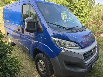 Usata Fiat Ducato 120 CV (88 kW) 2016 Blu/azzurro Furgone