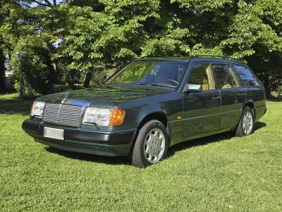 Usata Mercedes E300 188 CV (138 kW) 1991 Verde Station wagon