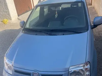 Usata Fiat Panda 60 CV (44 kW) 2010 Bluazzurro Utilitaria