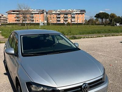 Usata VW Polo Comfortline 95 CV (69 kW) 2020 Grigio Utilitaria