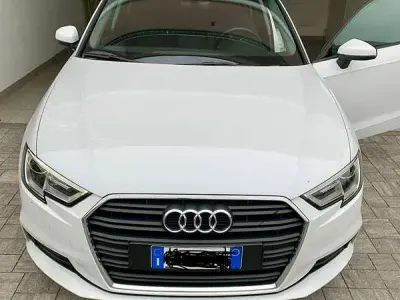 Usata Audi A3 Business 116 CV (85 kW) 2018 Bianco Berlina