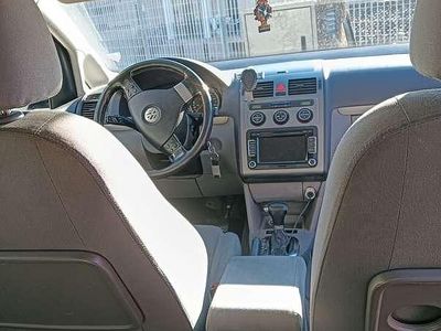Käytetty VW Touran Highline 140 HP (102 kW) 2008 Tila-auto