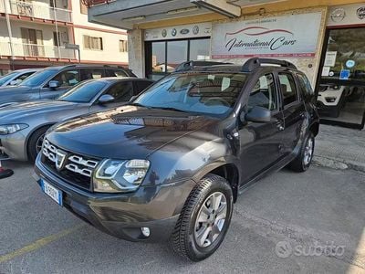 Usata Dacia Duster 110 CV (80 kW) 2015 Nero SUV