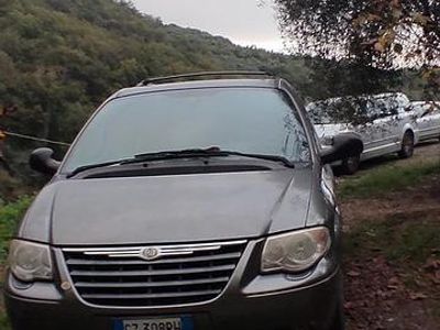 Usata Chrysler Grand Voyager 2006 Grigio Monovolume