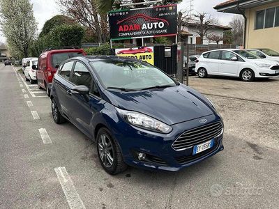 Usata Ford Fiesta Business Edition 96 CV (70 kW) 2014 Blu Utilitaria