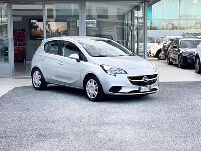 Usado Opel Corsa 70 CV (51 kW) 2018 Gris Utilitario