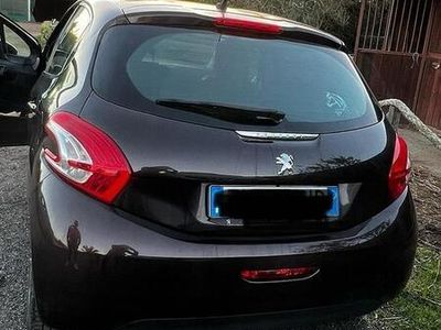 usata Peugeot 208 1.4 HDi 68 CV 5 porte Allure