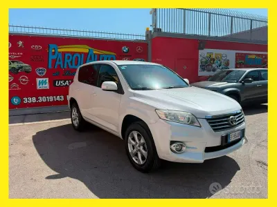 Usata Toyota RAV4 150 CV (110 kW) 2010 Bianco SUV