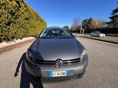 Usata VW Golf VI Comfortline 101 CV (74 kW) 2009 Grigio Utilitaria