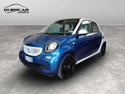 Begagnad Smart ForFour Passion 71 HK (52 kW) 2015 Vit Halvkombi