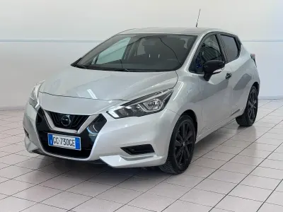 Usata Nissan Micra Acenta 101 CV (74 kW) 2020 Argento Utilitaria