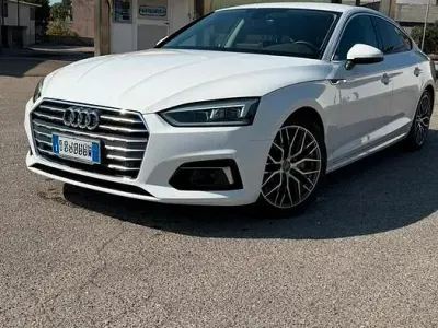 Usata Audi A5 190 CV (139 kW) 2018 Bianco Coupé