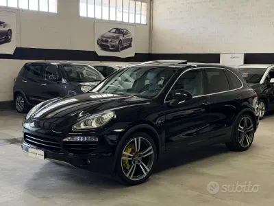 Usata Porsche Cayenne 245 CV (180 kW) 2012 Nero SUV