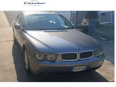 Usata BMW 735 272 CV (200 kW) 2002 Grigio Berlina